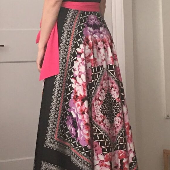 Eliza J Scarf Print Handkerchief Maxi Dress Black & Pink print - Size 2 - Picture 3 of 7